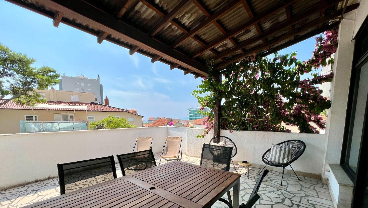 Apartment Denis - Great Location & Large Terrace มาคาร์สกา ภายนอก รูปภาพ