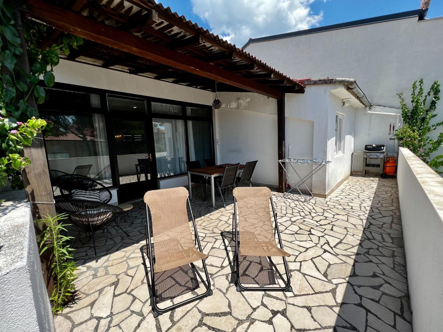 Apartment Denis - Great Location & Large Terrace มาคาร์สกา ภายนอก รูปภาพ