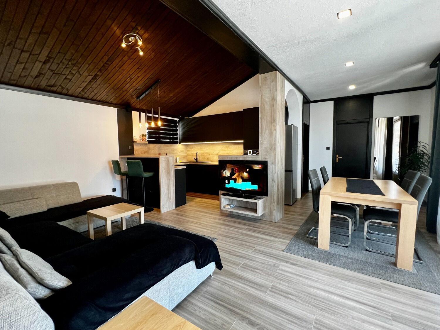 Apartment Denis - Great Location & Large Terrace มาคาร์สกา ภายนอก รูปภาพ